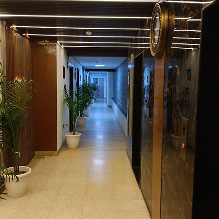 The Dwelling Paradise Hotel Greater Noida Luaran gambar