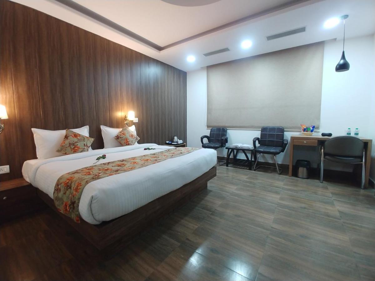 The Dwelling Paradise Hotel Greater Noida Luaran gambar