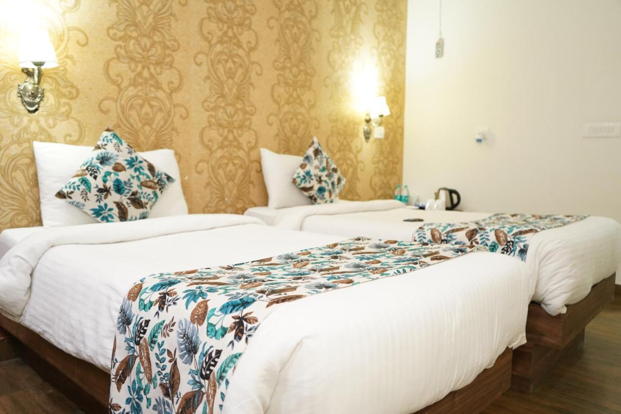 The Dwelling Paradise Hotel Greater Noida Luaran gambar