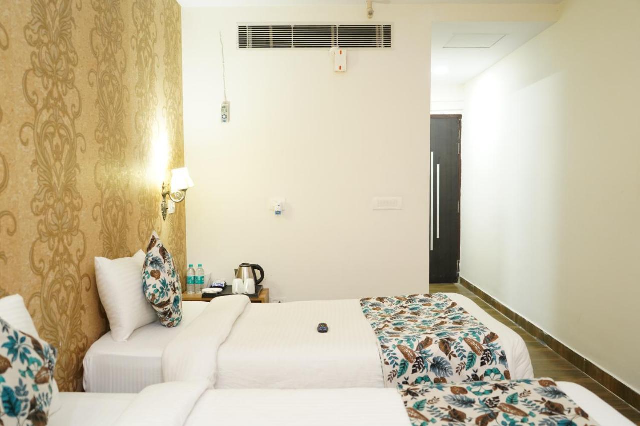 The Dwelling Paradise Hotel Greater Noida Luaran gambar