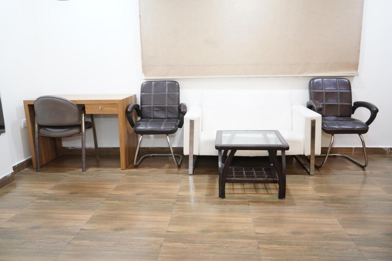 The Dwelling Paradise Hotel Greater Noida Luaran gambar